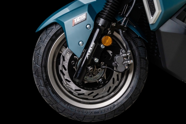 DUAL CHANNEL ANTI-LOCK BRAKING SYSTEM ( ABS )