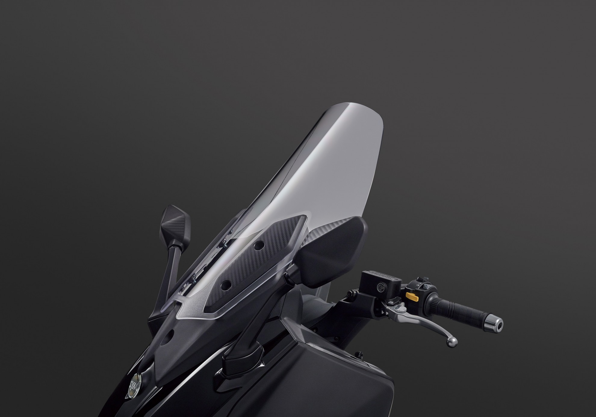 2 - Position Adjustable Windscreen
