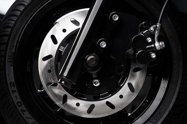 Front Disc Brake ( CBS )